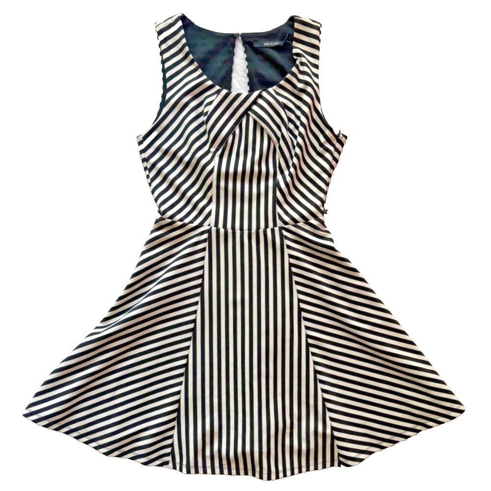 Black and White Striped Dress Size Small Ark & Co. Fit and Flare